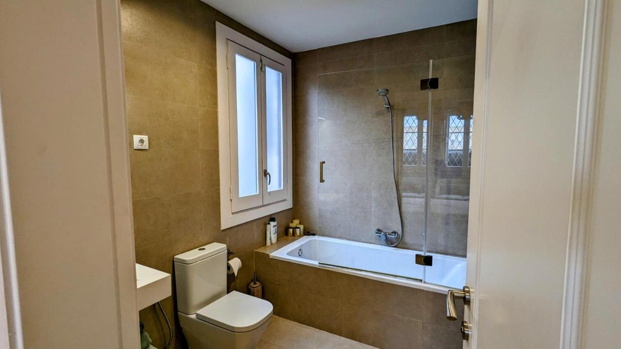 Unique Premium Suite With Sunset Terrace In Born Neighborhood Барселона Екстериор снимка